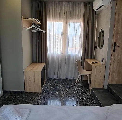 Ladadika 5th Floor *