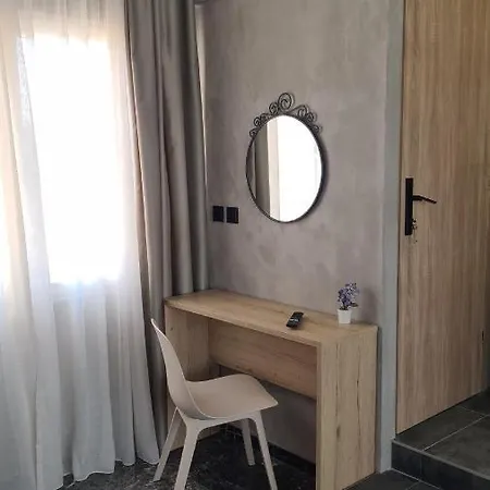 Ladadika 5th Floor דירה